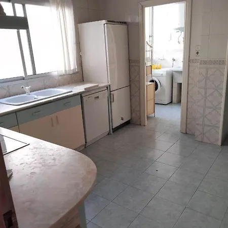 Espacioso Piso En El Corazon De Daire